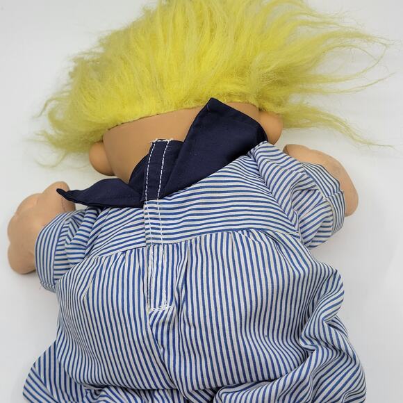 Vintage Russ Berrie Blue SAILOR Boy TROLL KIDZ Soft Body DOLL Blue Eyes - Picture 8 of 9